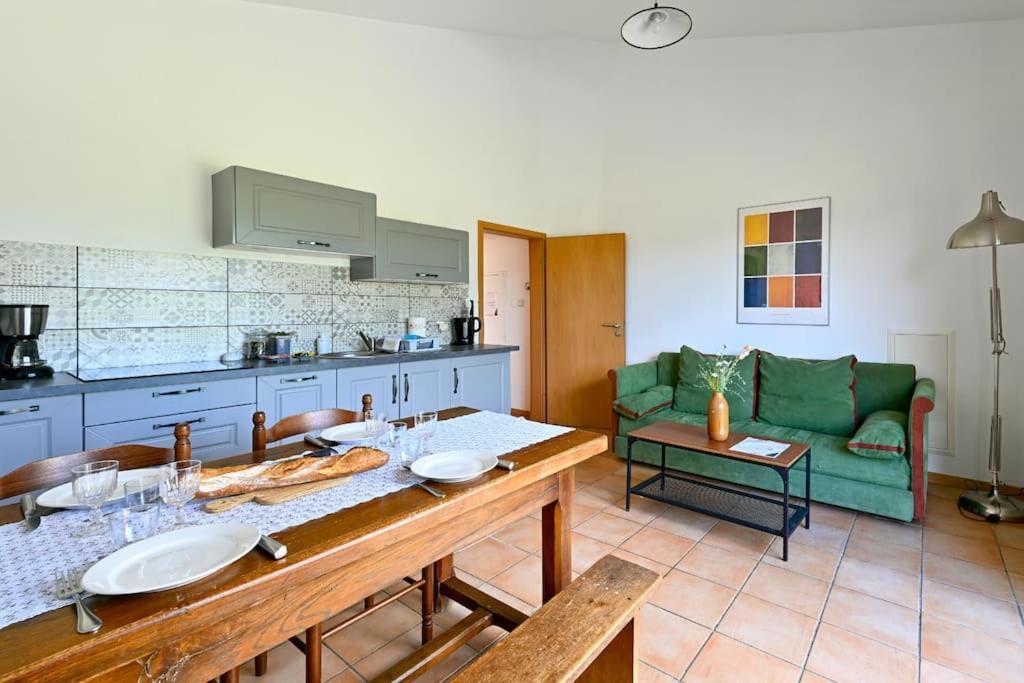 Villa L'Evasion En Pierre Piscine Et Etang Prive à Sevremoine Extérieur photo